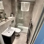 Modern - Free Parking *