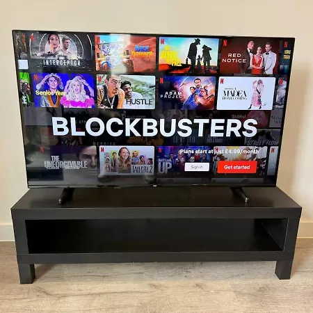 Modern - Free Parking York