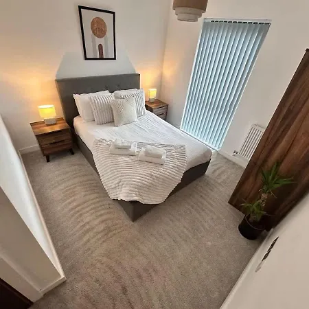 Modern - Free Parking